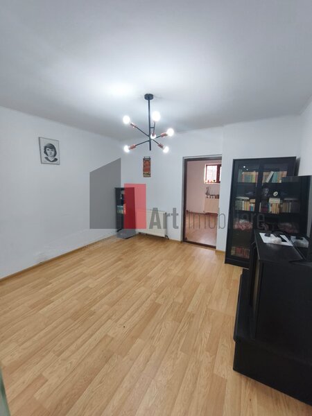 Giulesti, casa vanzare 4 camere,