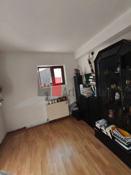 Giulesti, vanzare casa 4 camere