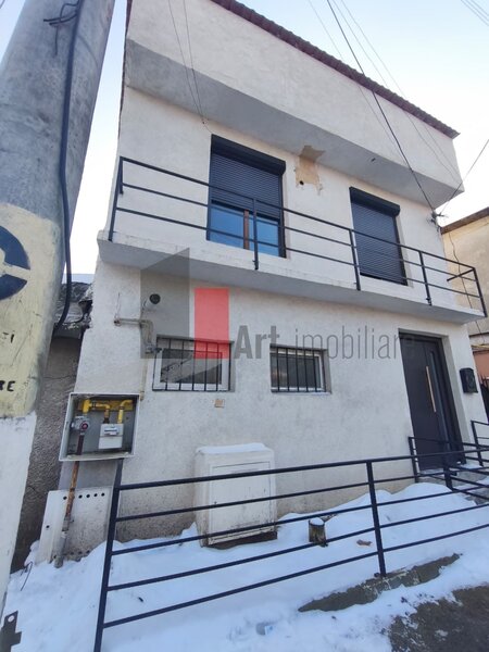 Giulesti, vanzare casa 4 camere